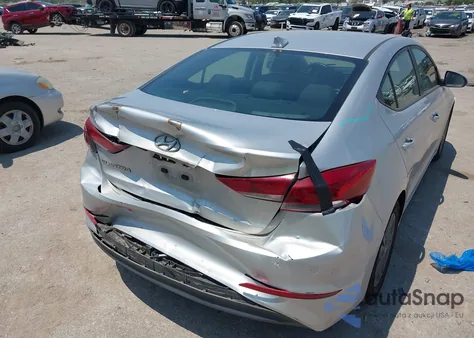 2017 Hyundai Elantra Value Edition z USA, uszkodzony, nr VIN 5NPD84LF6HH118635